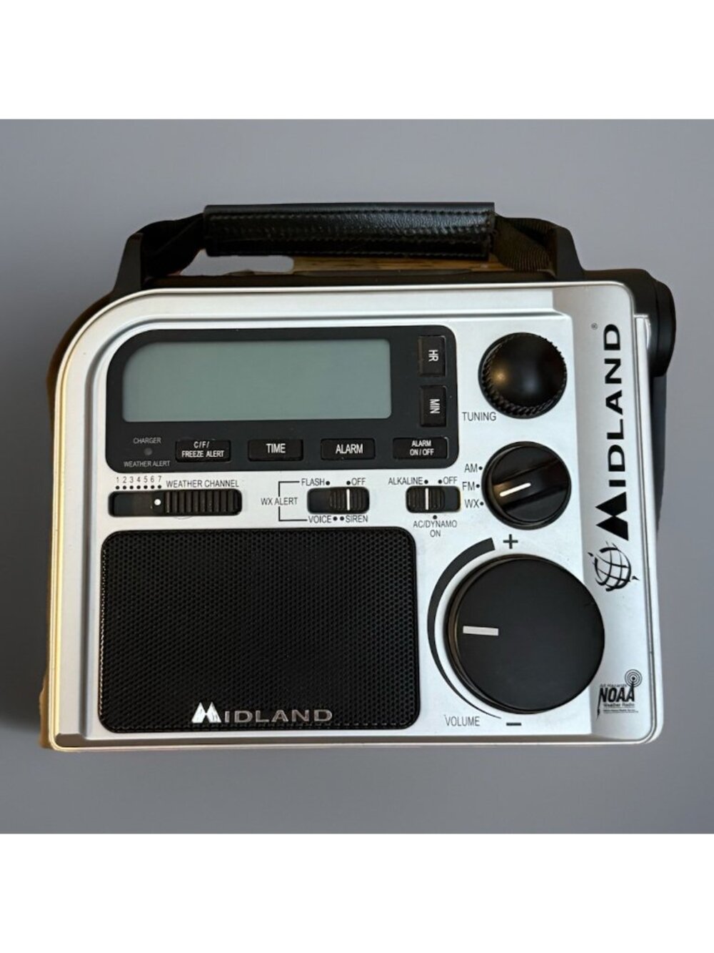 Midland ER102 Emergency Survival Radio Crank Power Weather Alert AM/FM Hazards